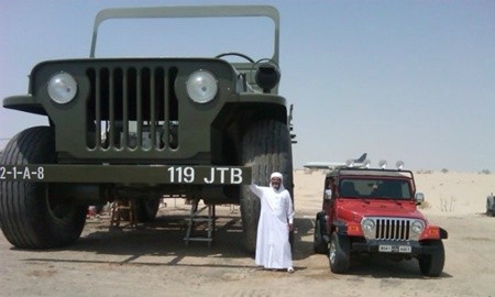Tỷ phú chơi sang, khắc tên dài 3km trên đảo ảnh 5